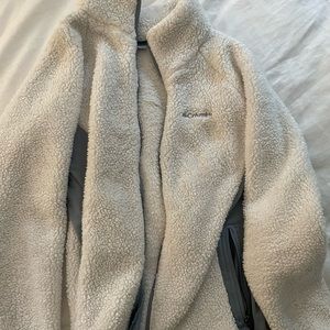 Columbia women’s Sherpa L